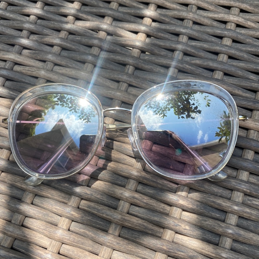 PURPLE 70S OVERSIZED SHADES